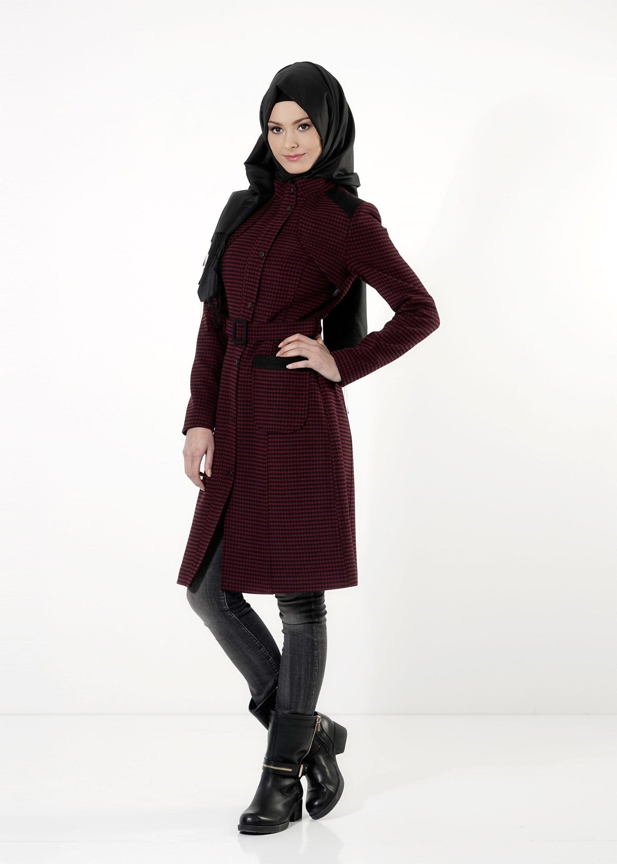 Tesettür giyim SİYAH KAZAYAĞI DESENLİ KABAN 9430 