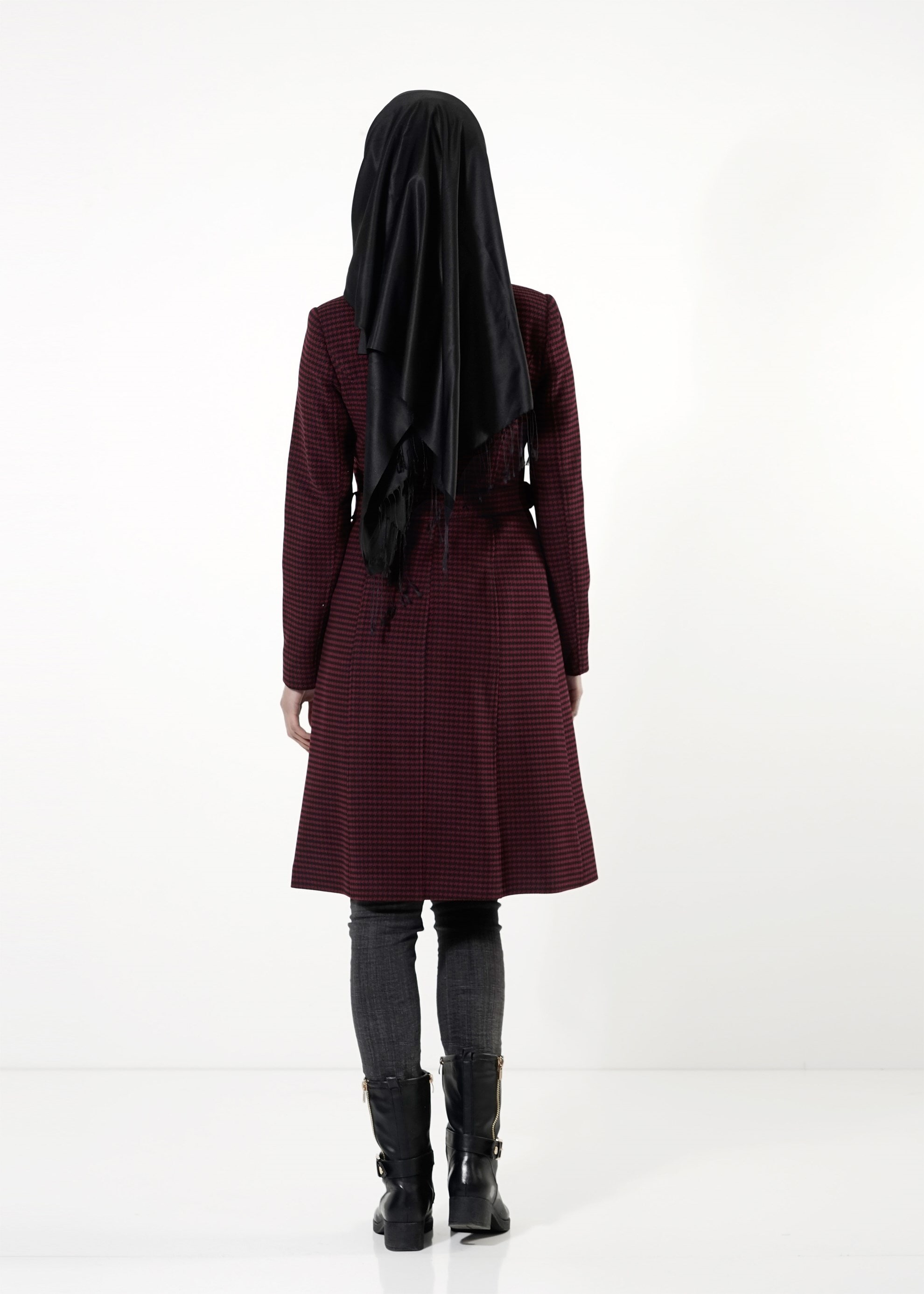 Tesettür giyim SİYAH KAZAYAĞI DESENLİ KABAN 9430 