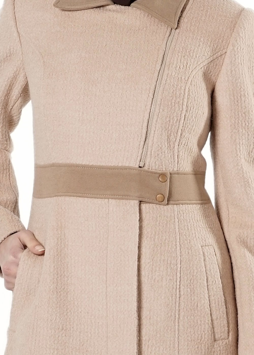 Tesettür giyim BEJ FERMUARLI KABAN 9435 