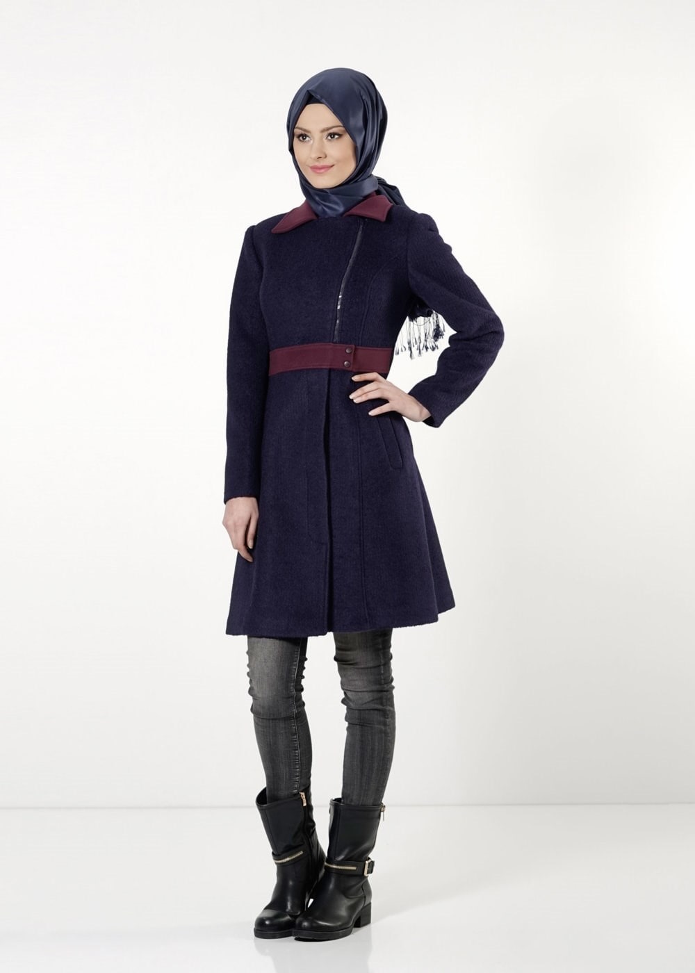 Tesettür giyim LACİVERT FERMUARLI KABAN 9435 