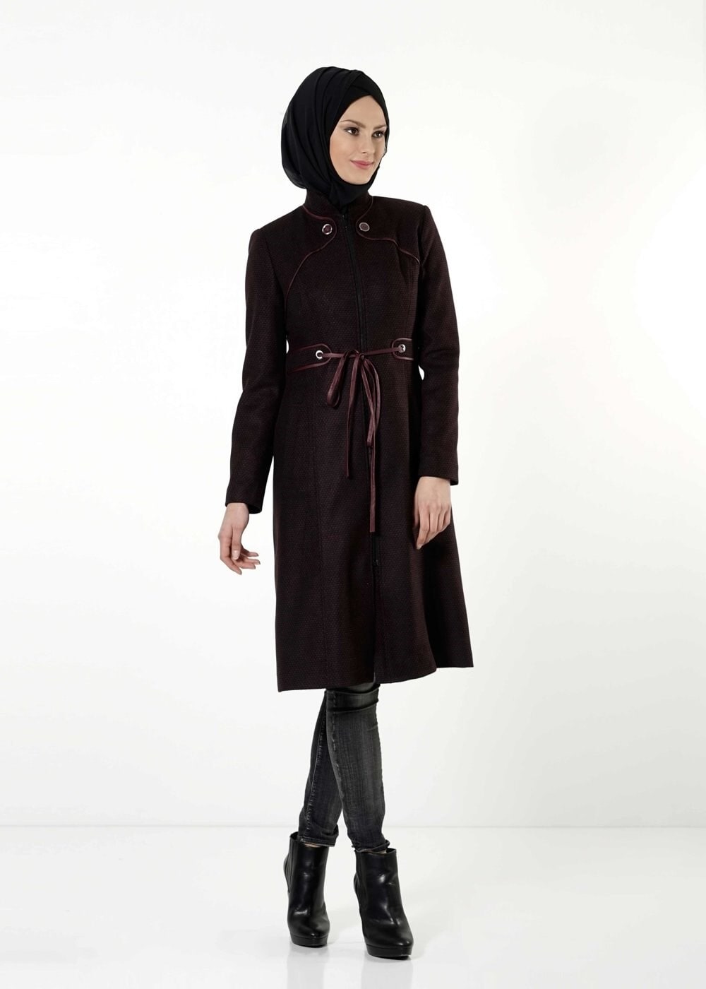 Tesettür giyim SİYAH KEMERLİ KABAN 9437 