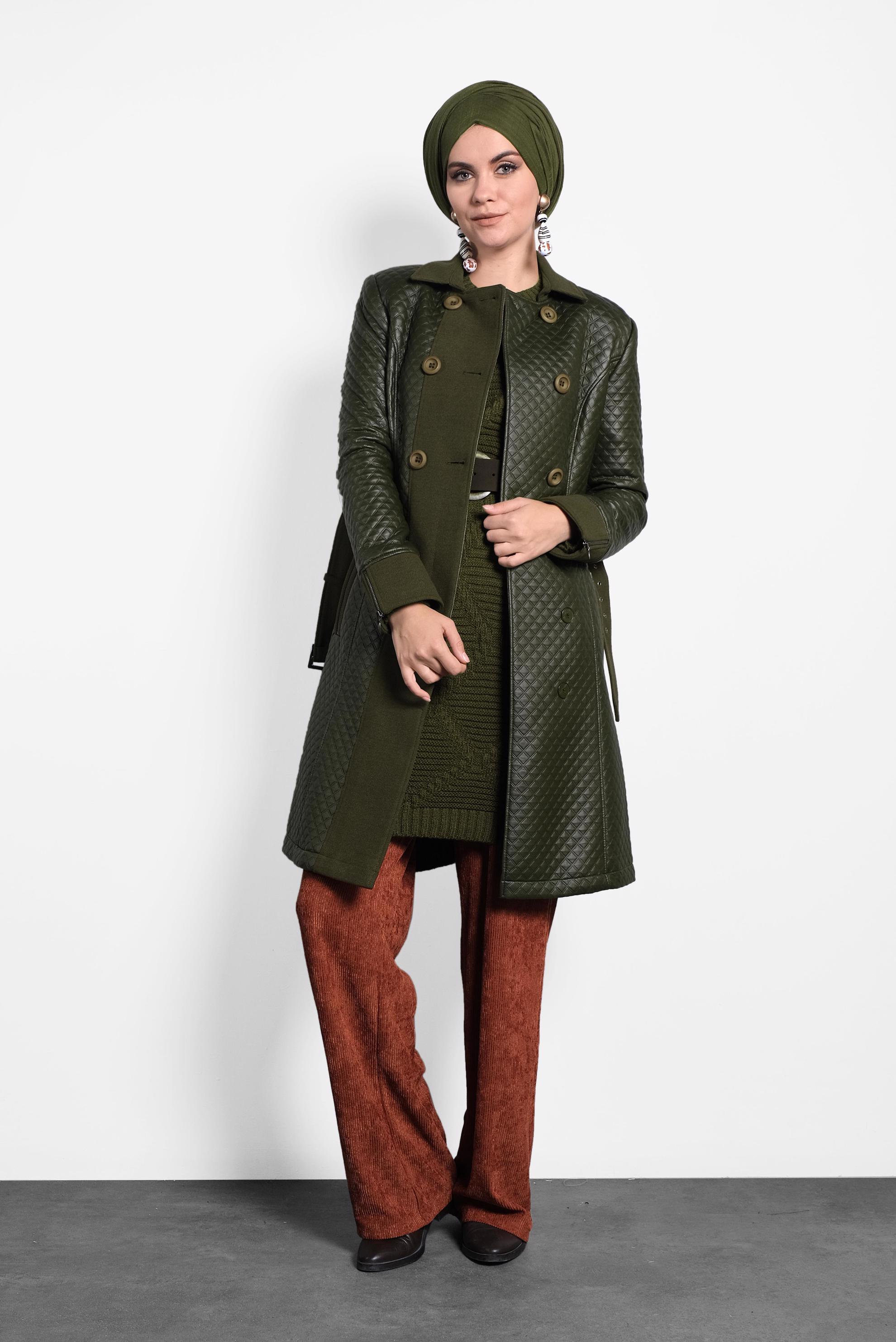 Tesettür giyim HAKİ KARE DESENLİ SUNİ DERİ KABAN  9440 