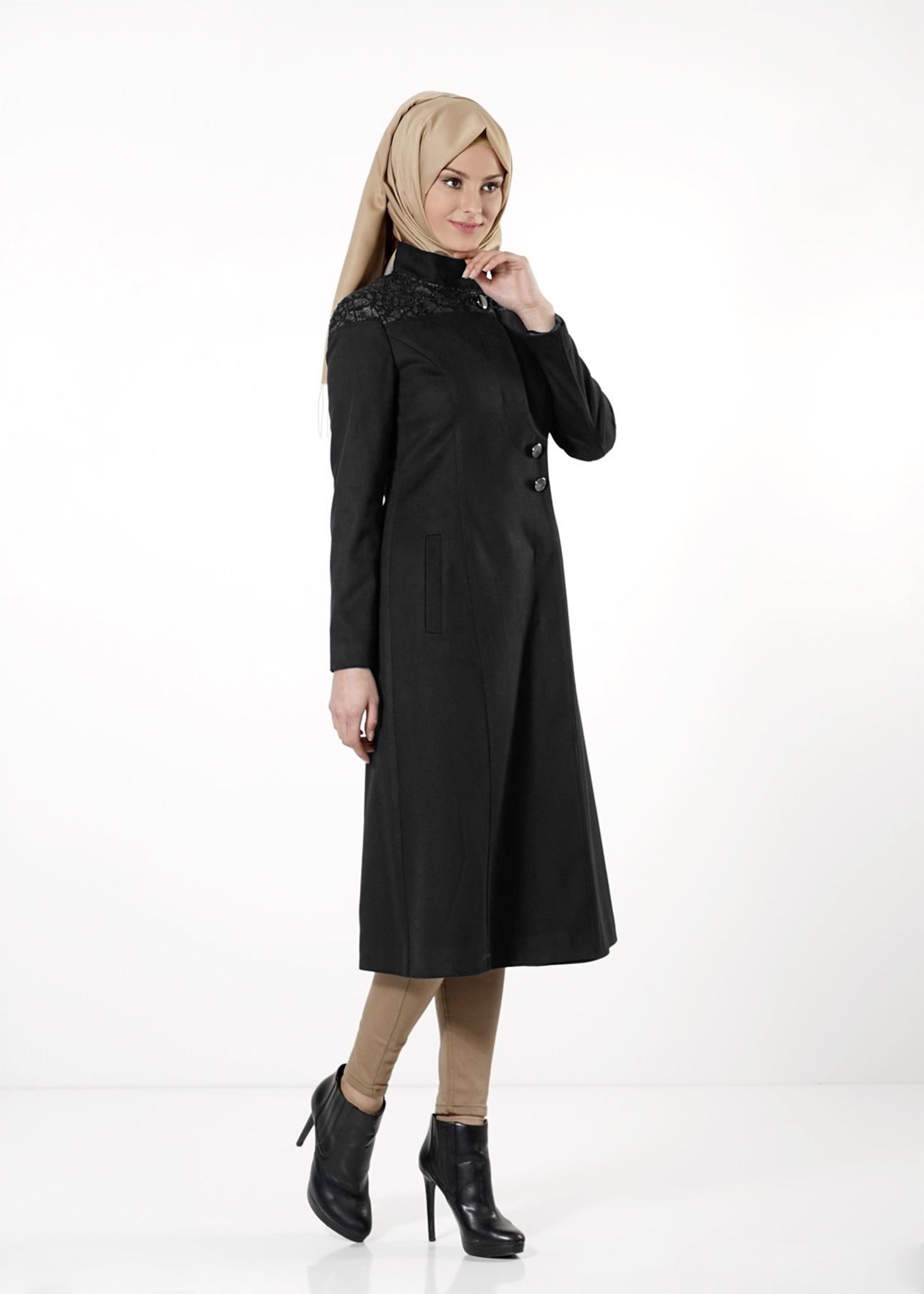 Tesettür giyim SİYAH DÜĞMELİ KABAN 9397-1 