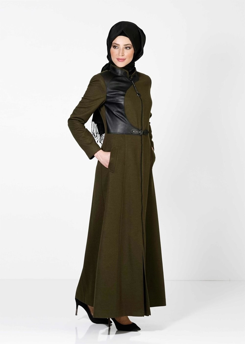 Tesettür giyim HAKİ DERİ DETAYLI FERMUARLI MANTO 9350 