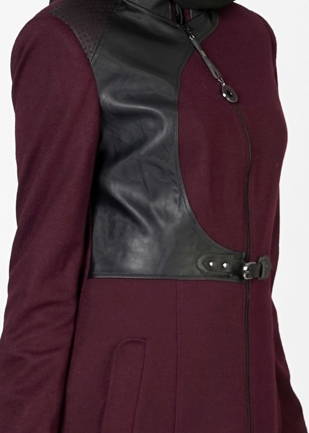 Tesettür giyim MÜRDÜM DERİ DETAYLI FERMUARLI MANTO 9350 