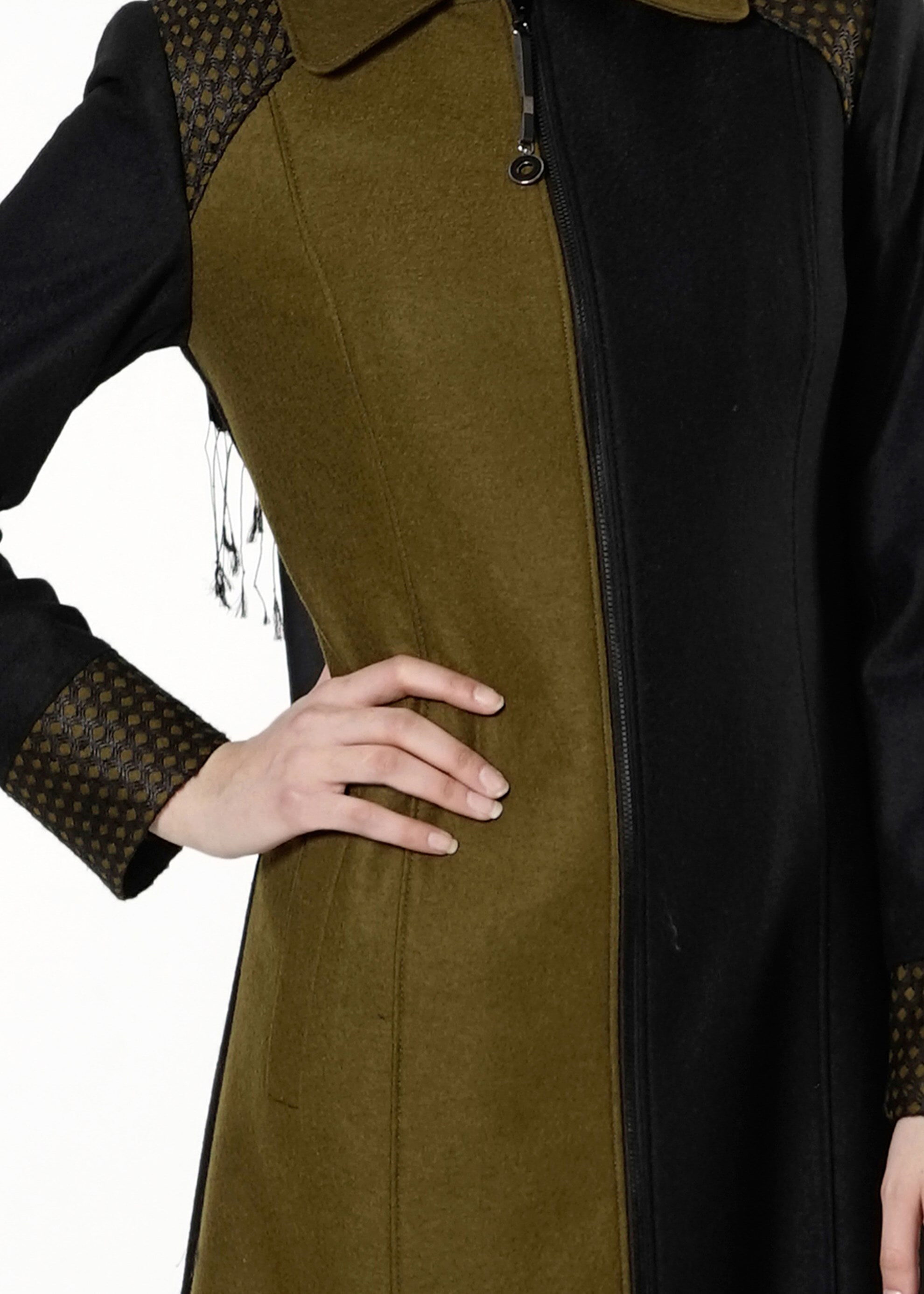 Tesettür giyim YEŞİL İKİ RENKLİ FERMUARLI MANTO 9358 