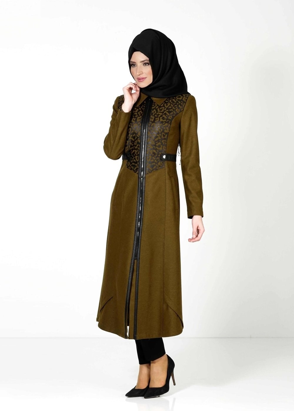 Tesettür giyim HAKİ DESENLİ FERMUARLI MANTO 9369 