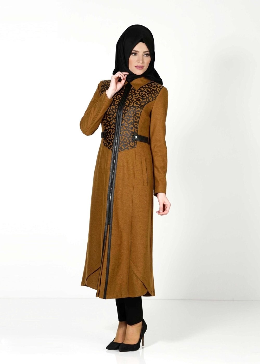 Tesettür giyim SARI DESENLİ FERMUARLI MANTO 9369 