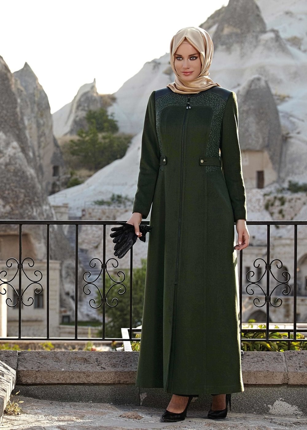 Tesettür giyim YEŞİL FERMUARLI MANTO 9380