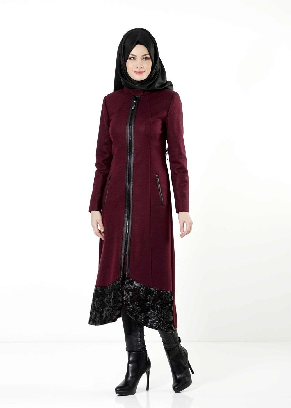 Tesettür giyim MÜRDÜM FERMUARLI ETEK UCU GÜPÜR DETAYLI MANTO 9382
