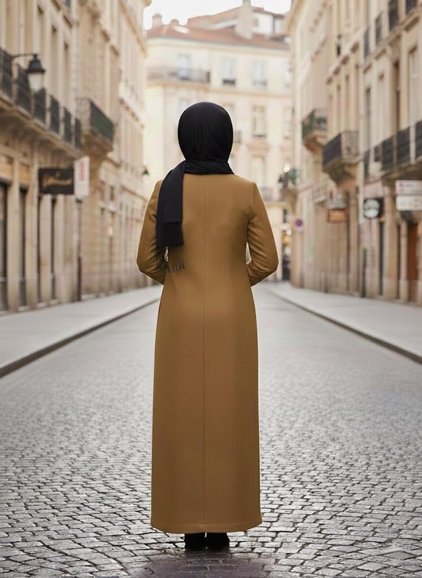 Tesettür giyim KAHVE DERİ DETAYLI FERMUARLI MANTO 9410 