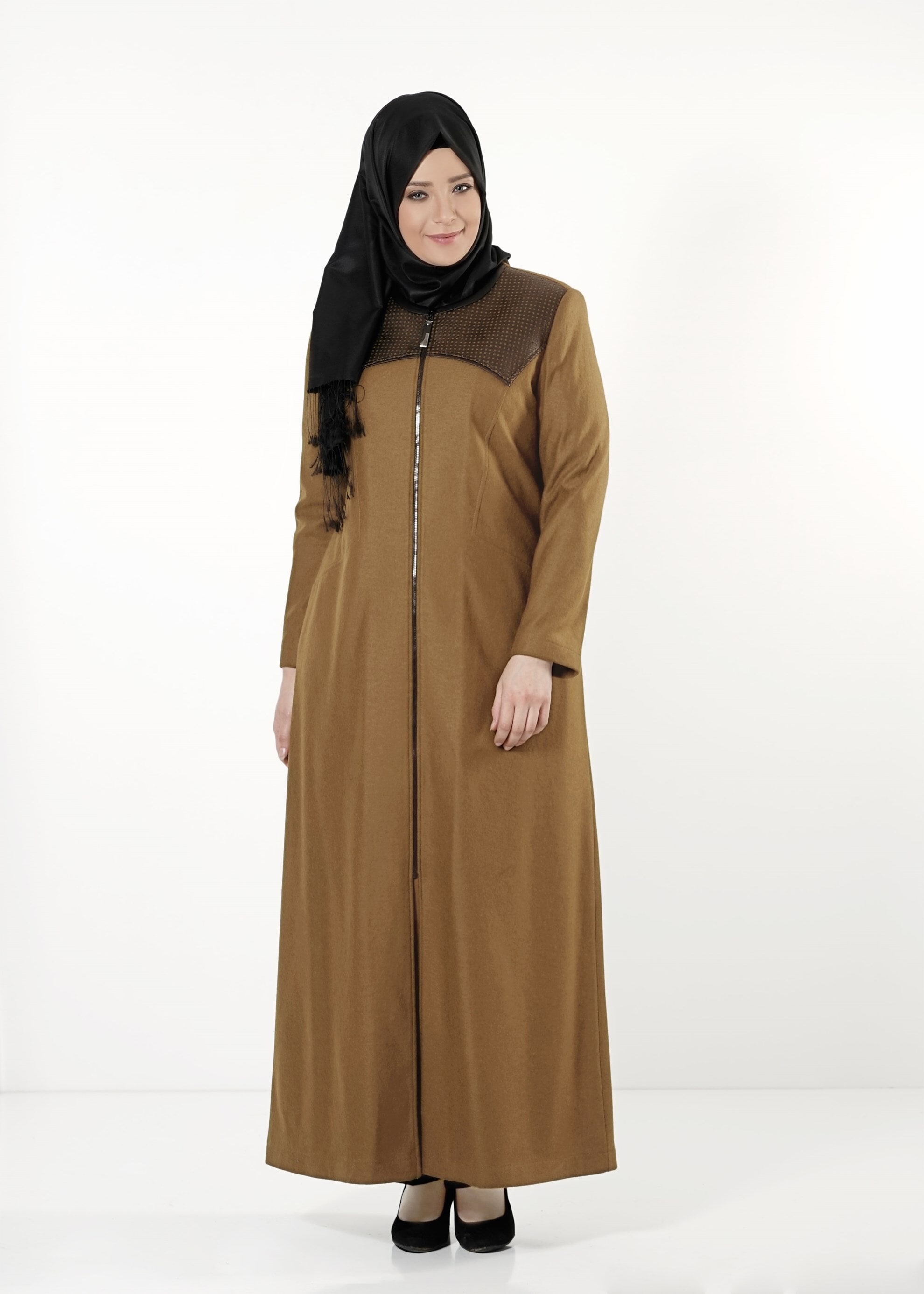 Tesettür giyim KAHVE DERİ DETAYLI FERMUARLI MANTO 9410 