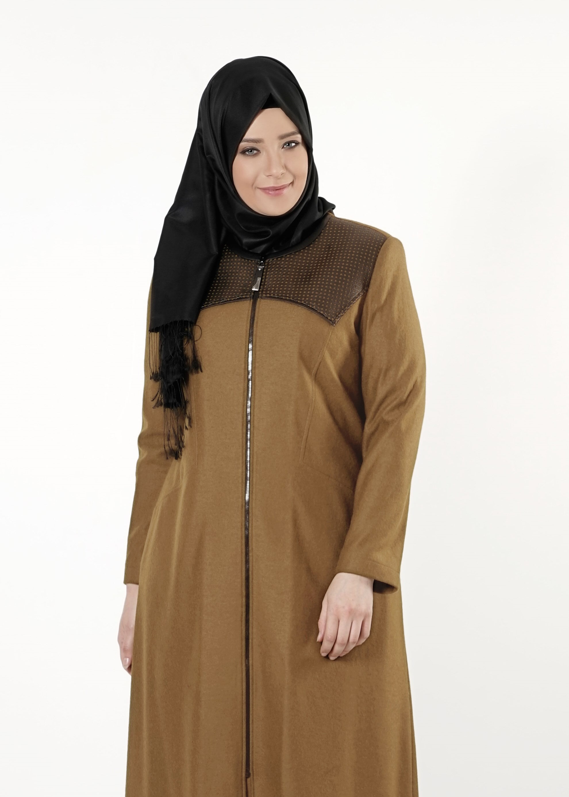 Tesettür giyim KAHVE DERİ DETAYLI FERMUARLI MANTO 9410 