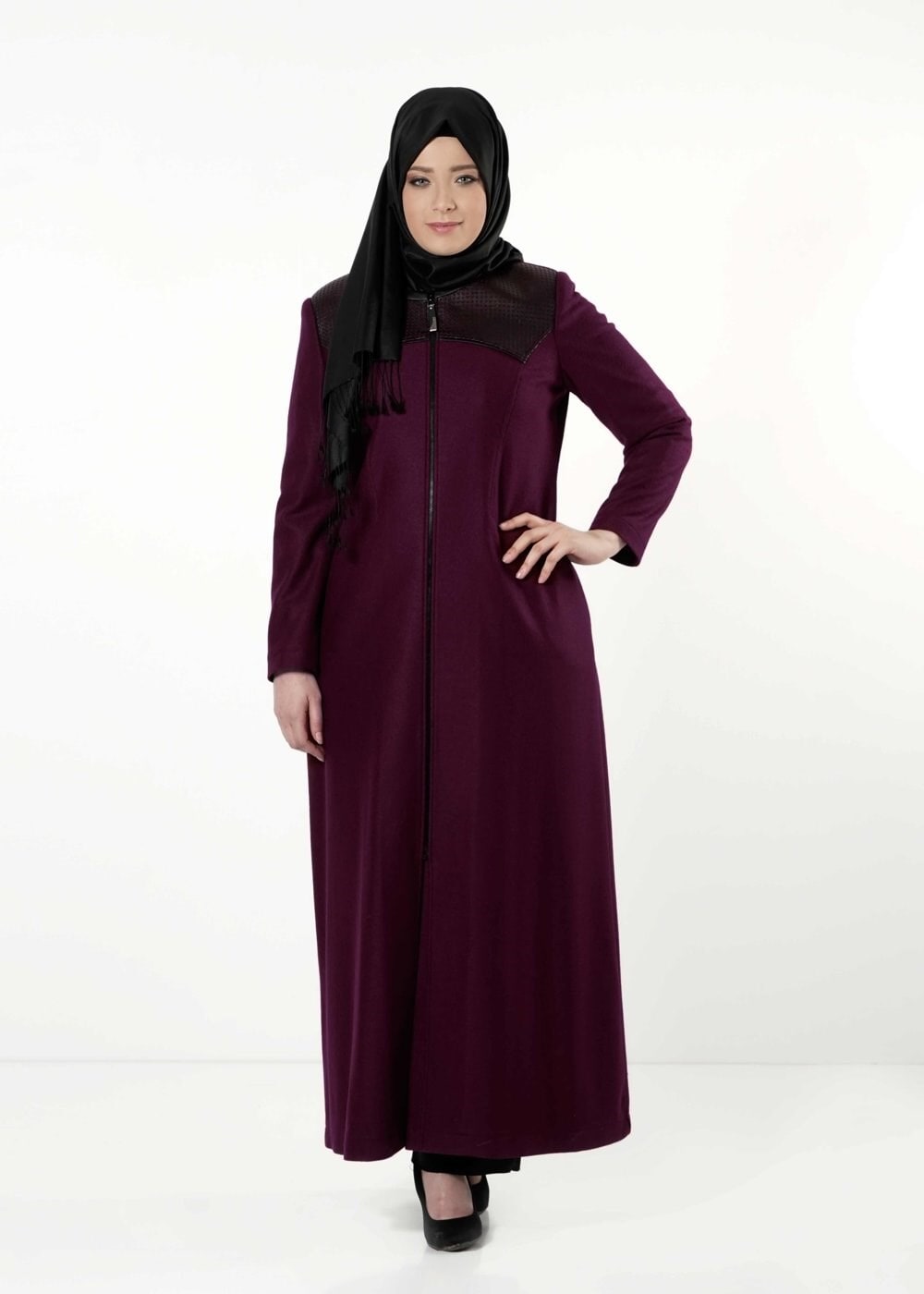 Tesettür giyim BORDO DERİ DETAYLI FERMUARLI MANTO 9410 
