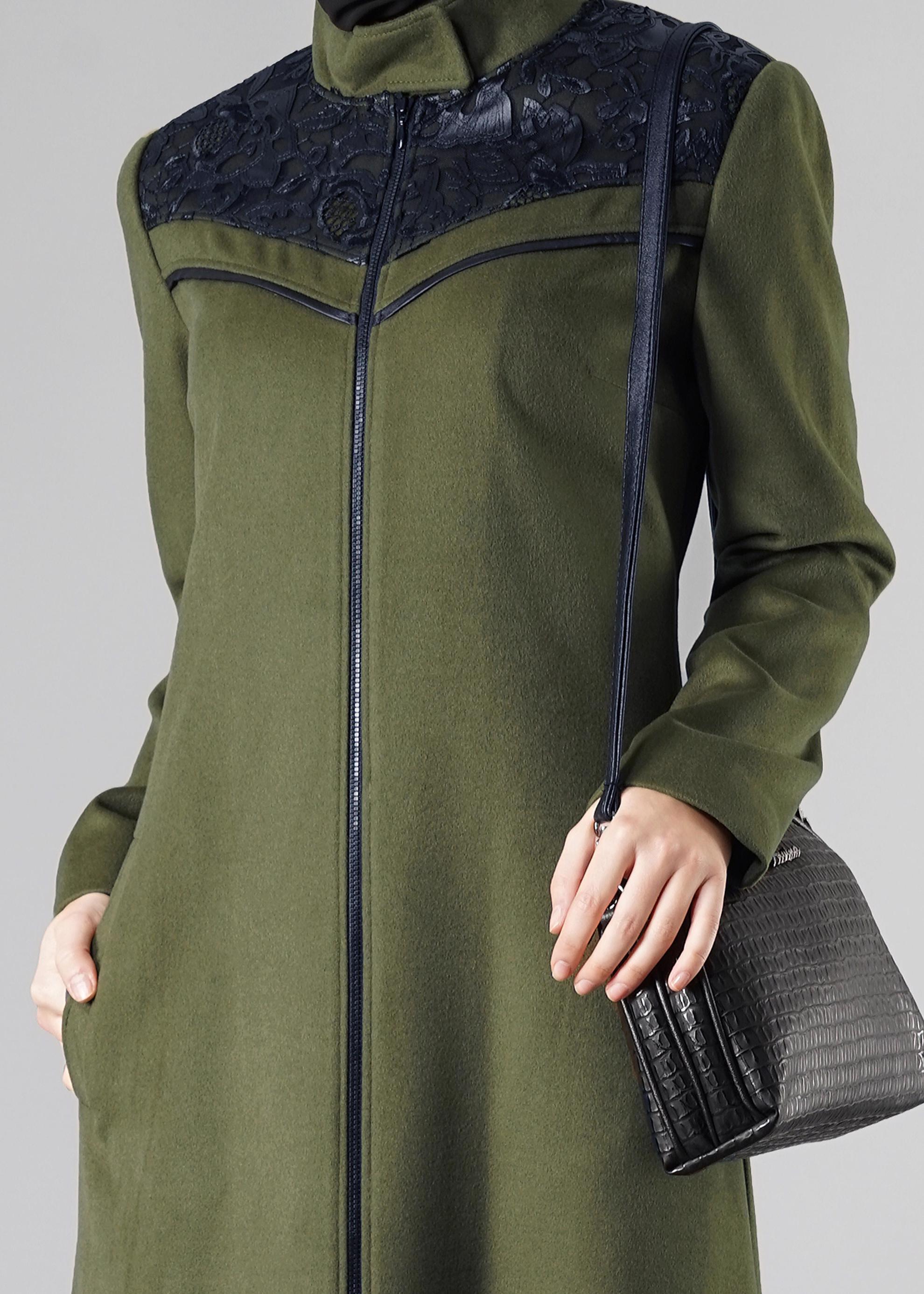 Tesettür giyim YEŞİL GÜPÜR DETAYLI MANTO 9431 