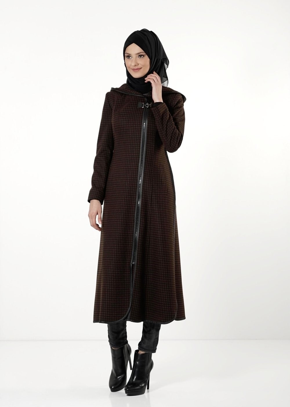 Tesettür giyim KAHVE KAZAYAĞI DESENLİ MANTO 9441 