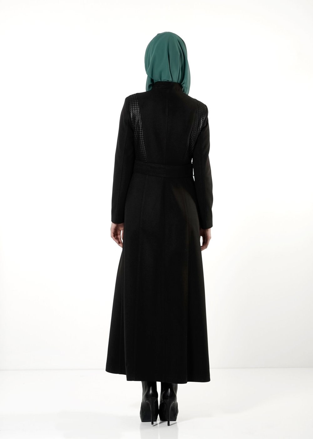 Tesettür giyim SİYAH FERMUARLI MANTO 9442 