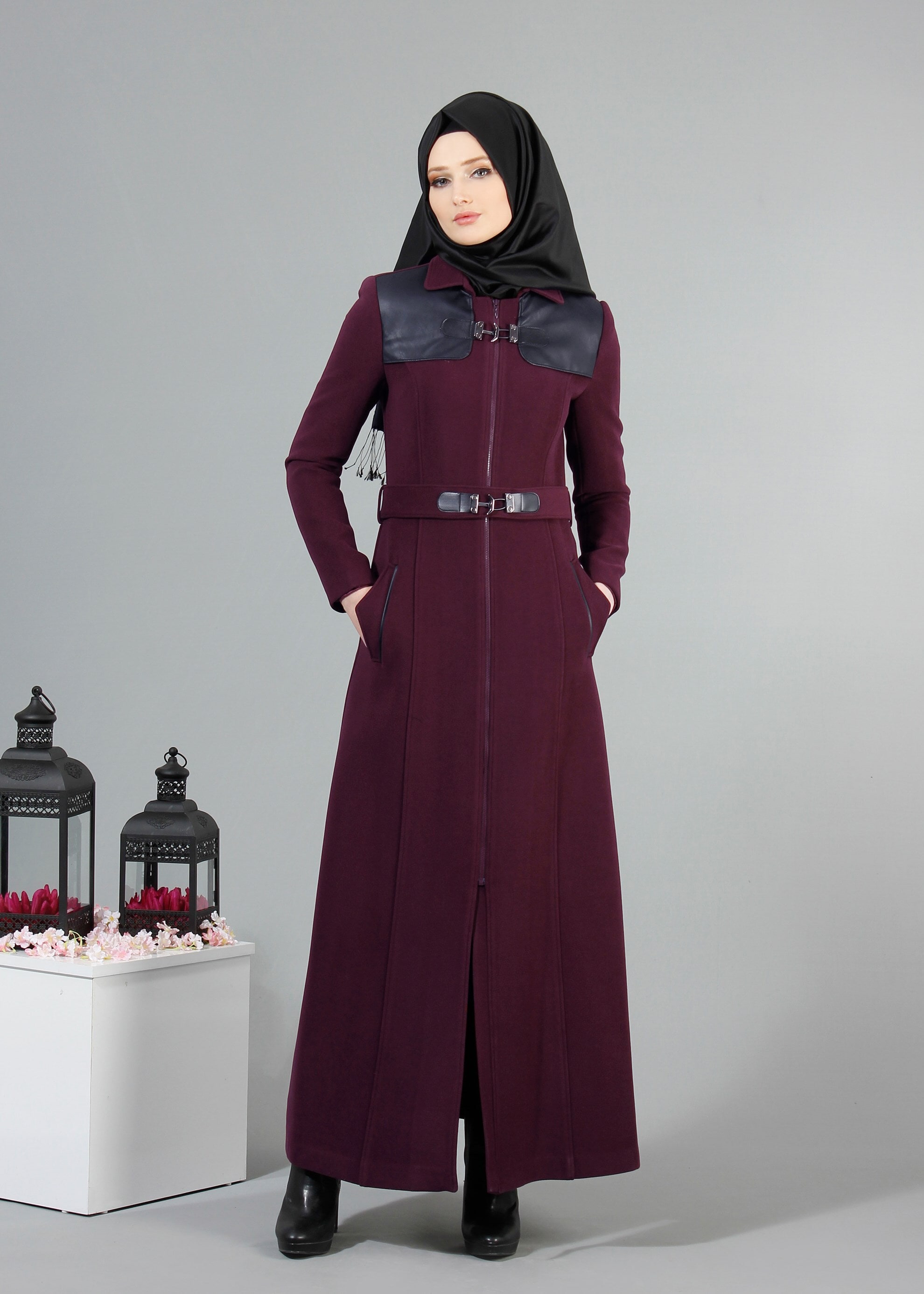 Tesettür giyim MÜRDÜM DERİ DETAYLI FERMUARLI MANTO 9444 