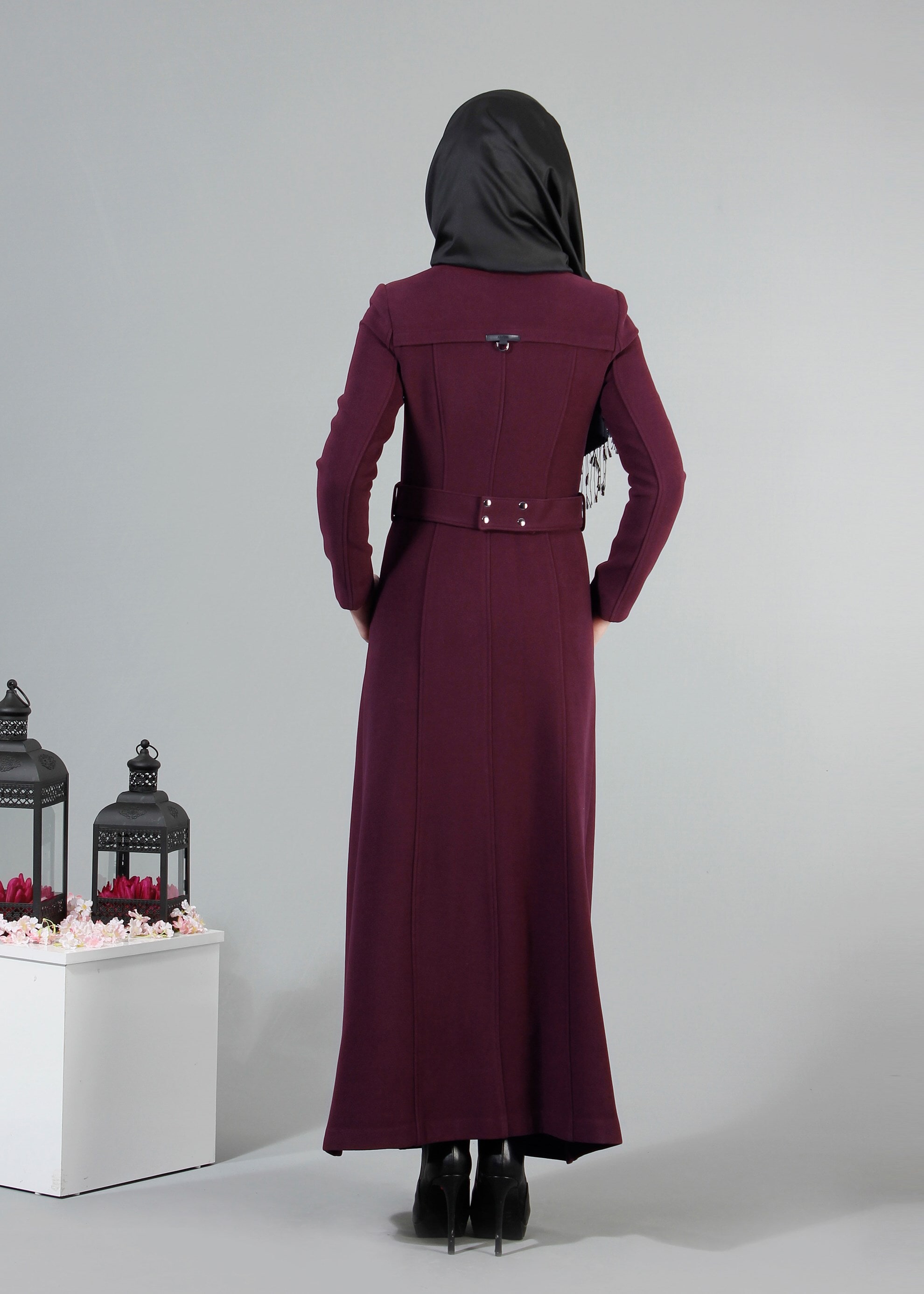 Tesettür giyim MÜRDÜM DERİ DETAYLI FERMUARLI MANTO 9444 