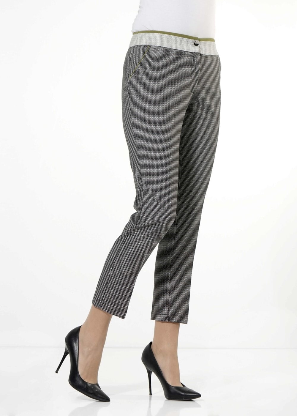 Tesettür giyim SİYAH BİYE DETAYLI DESENLİ CEPLİ PANTOLON 7905 