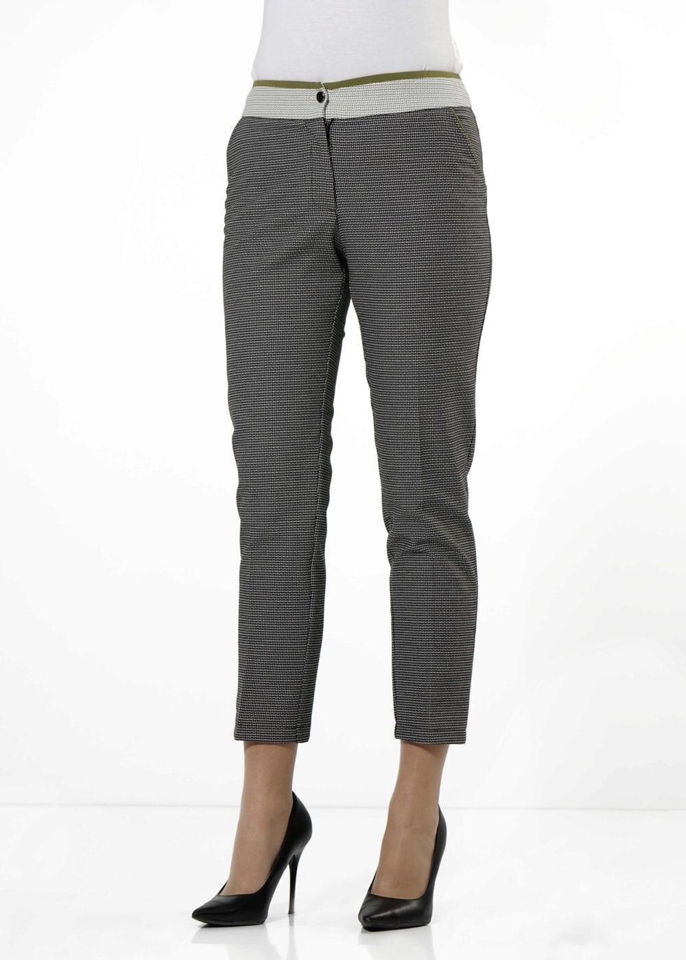 Tesettür giyim SİYAH BİYE DETAYLI DESENLİ CEPLİ PANTOLON 7905 