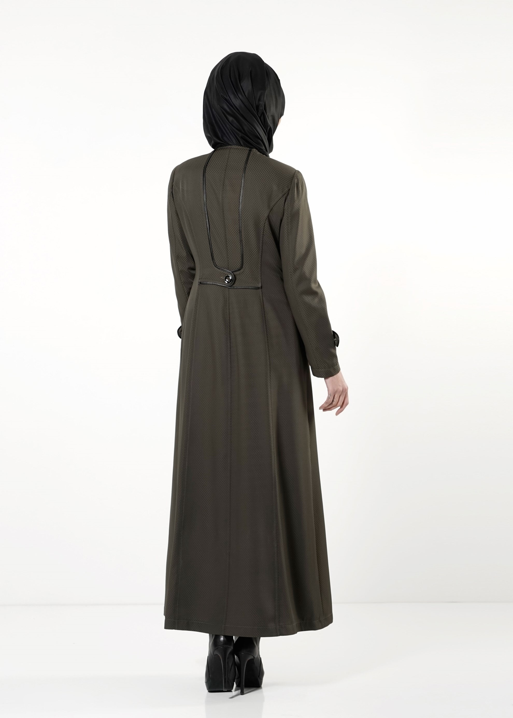 Tesettür giyim HAKİ FERMUARLI DÜĞME DETAYLI PARDESÜ 1619 