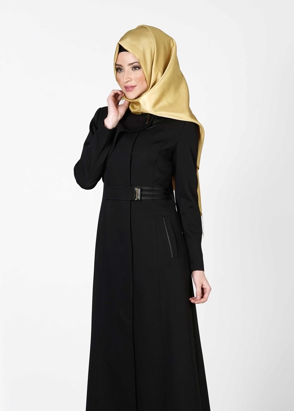 Tesettür giyim SİYAH ÖNÜ TOKALI PARDESÜ 1636 