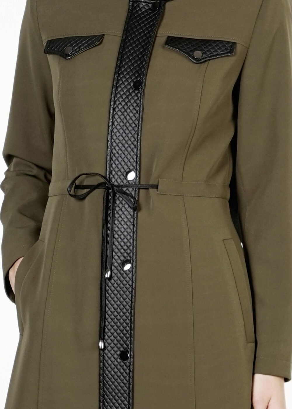 Tesettür giyim HAKİ DERİ DETAYLI PARDESÜ 1650 