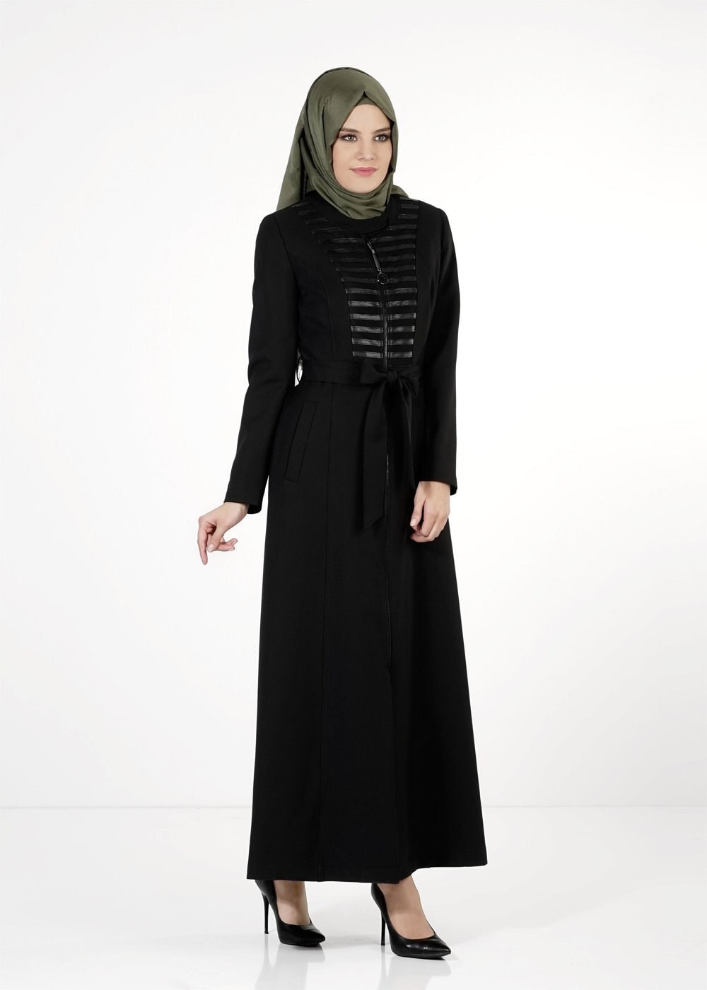 Tesettür giyim SİYAH KUŞAKLI FERMUARLI PARDESÜ 1658 