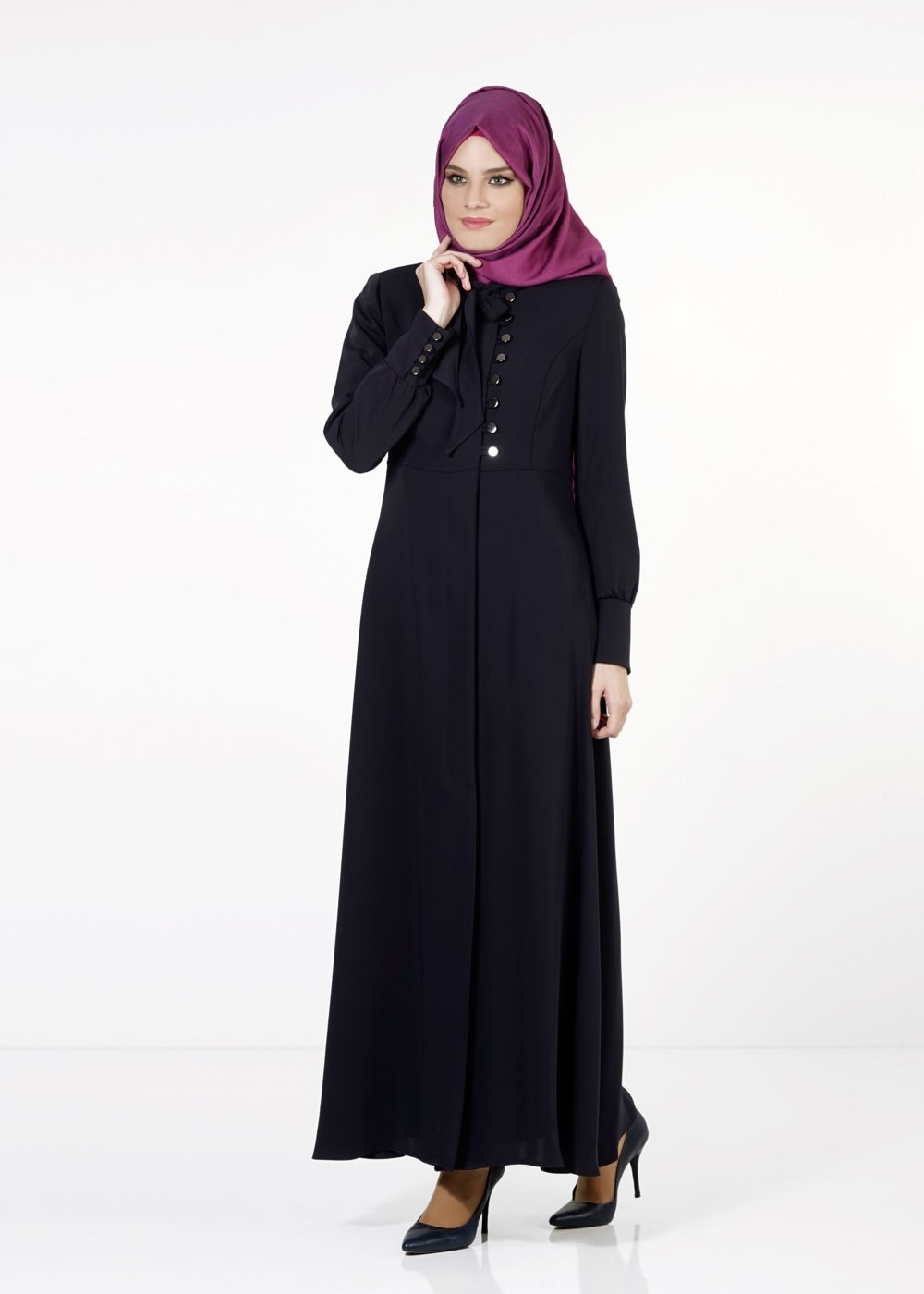 Tesettür giyim LACİVERT YAKASI BAĞLAMA DETAYLI DÜĞMELİ PARDESÜ 1665 
