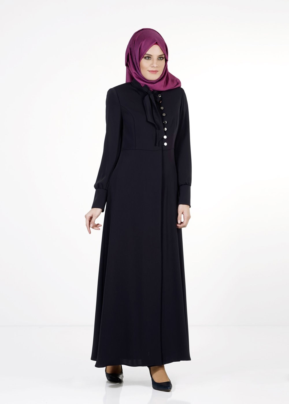 Tesettür giyim LACİVERT YAKASI BAĞLAMA DETAYLI DÜĞMELİ PARDESÜ 1665 