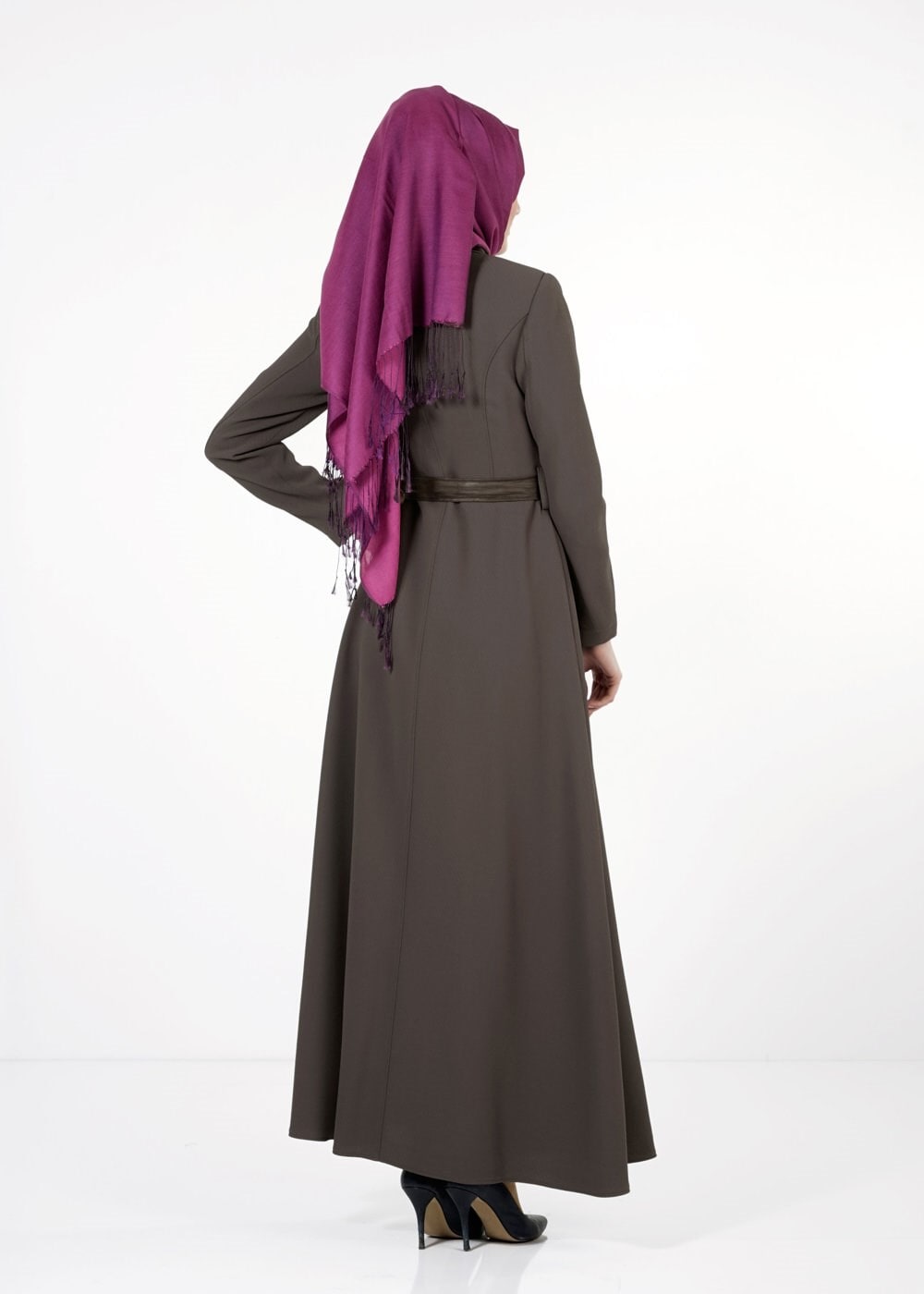 Tesettür giyim VİZON KUŞAKLI DÜĞMELİ PARDESÜ 1667 