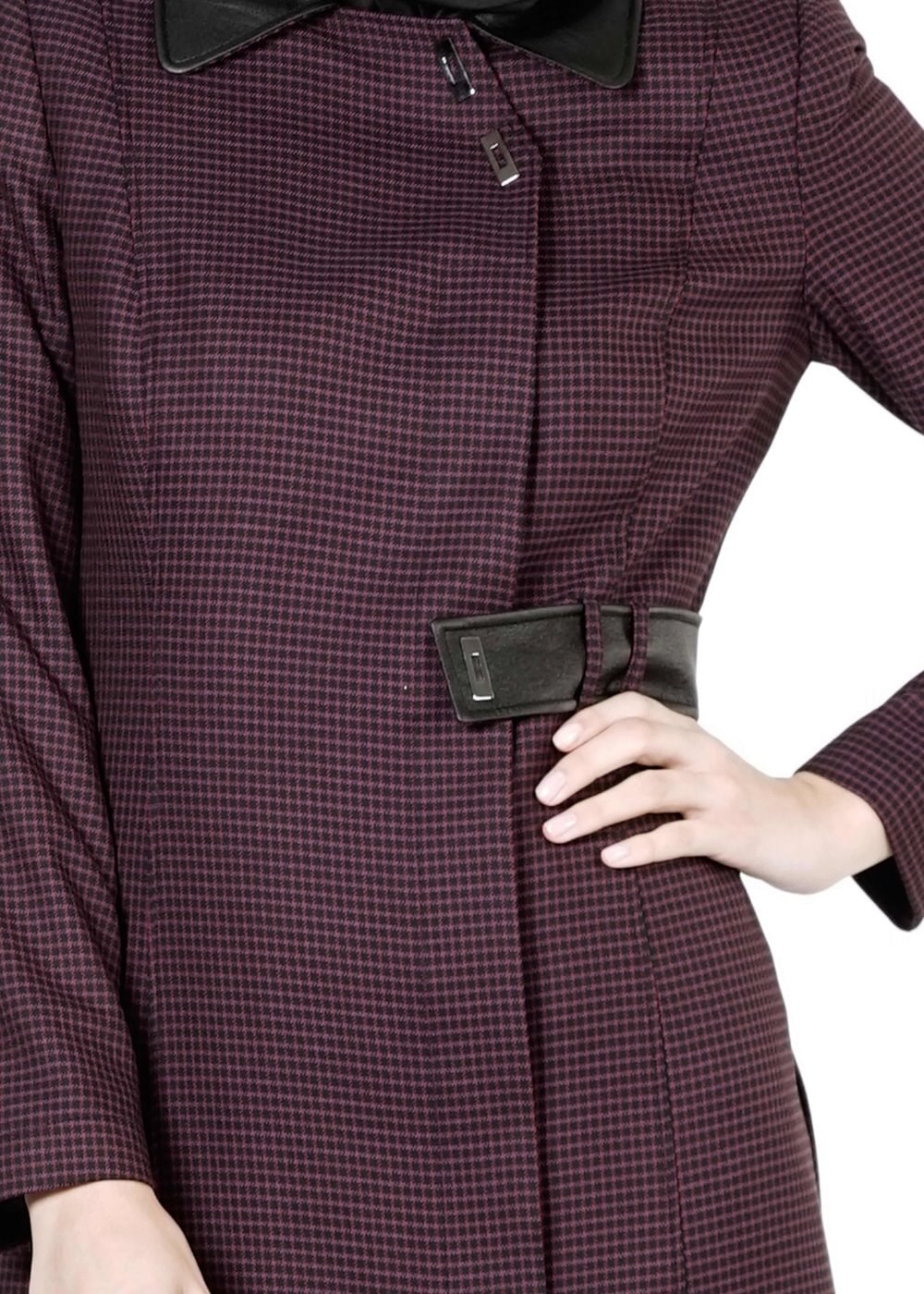 Tesettür giyim SİYAH PÖTİKARE DESEN PARDESÜ 1669 