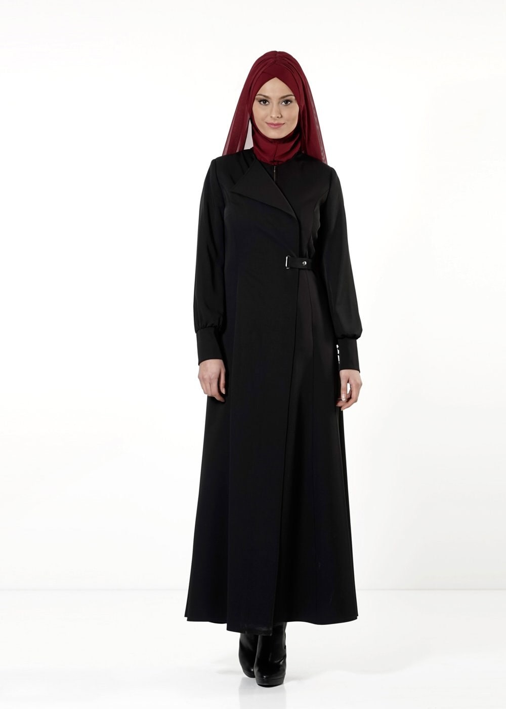 Tesettür giyim SİYAH KEMERLİ PARDESÜ 1677 