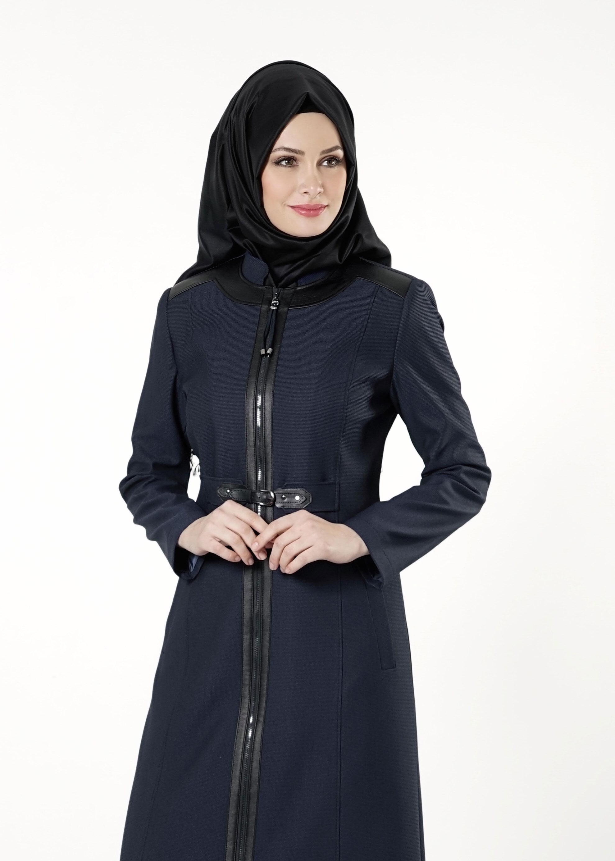 Tesettür giyim LACİVERT TOKA DETAYLI PARDESÜ 1681 