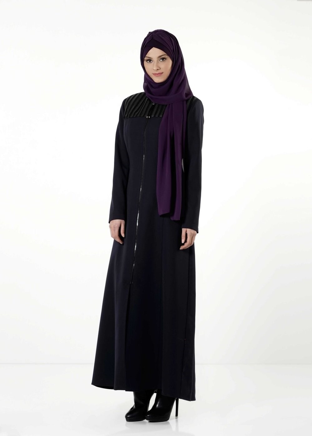 Tesettür giyim LACİVERT DERİ DETAYLI FERMUARLI PARDESÜ 1682 