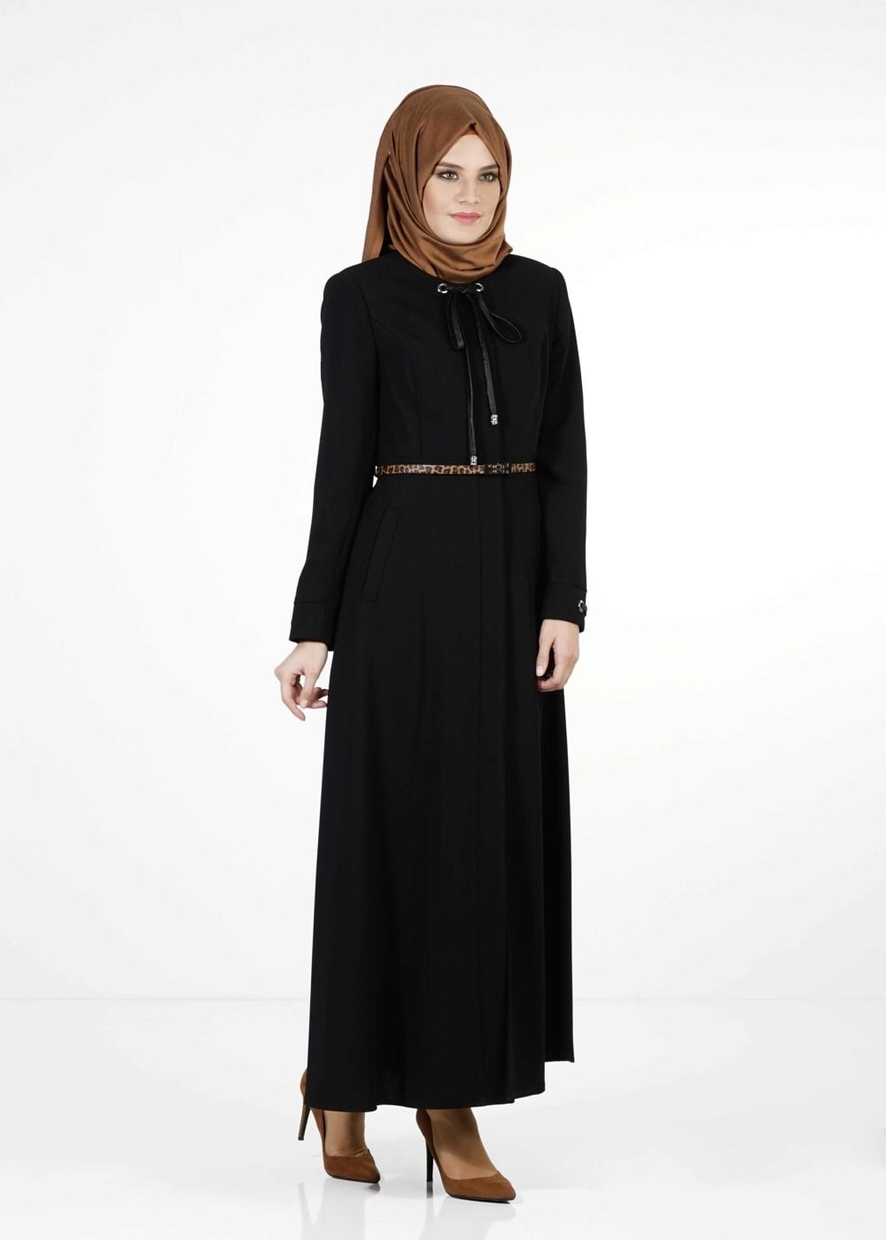 Tesettür giyim SİYAH BAĞLAMA DETAYLI PARDESÜ 1683 