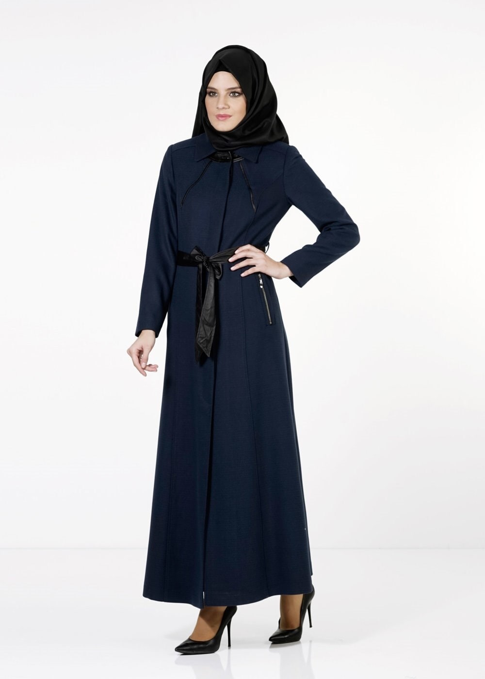 Tesettür giyim LACİVERT DERİ KUŞAKLI PARDESÜ 1684