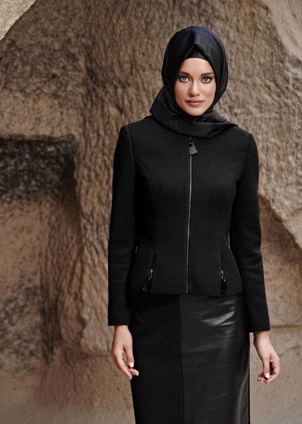 Tesettür giyim SİYAH 3186E ETEKLİ TAKIM