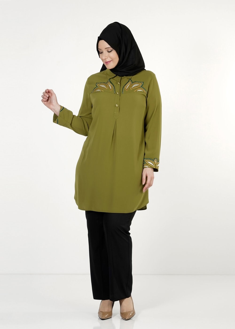 Tesettür giyim YEŞİL NAKIŞLI TUNİK 2489 