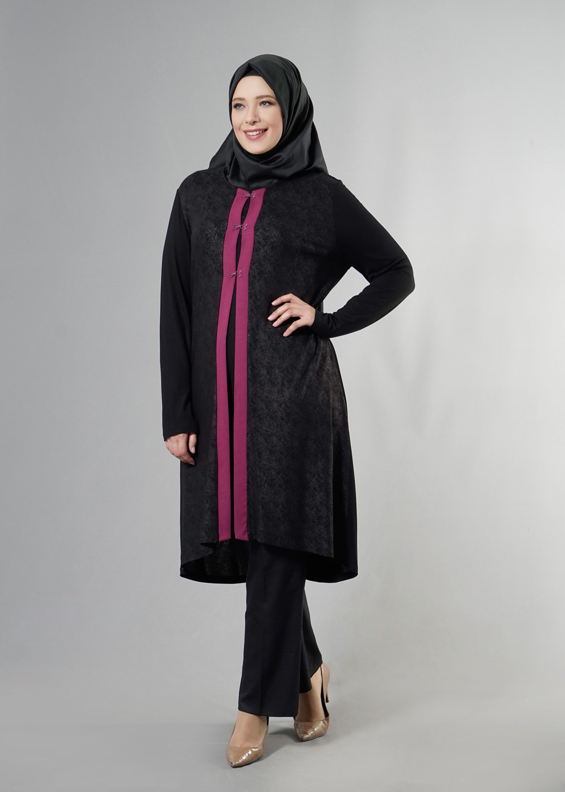 Tesettür giyim SİYAH DESENLİ TUNİK 2530 