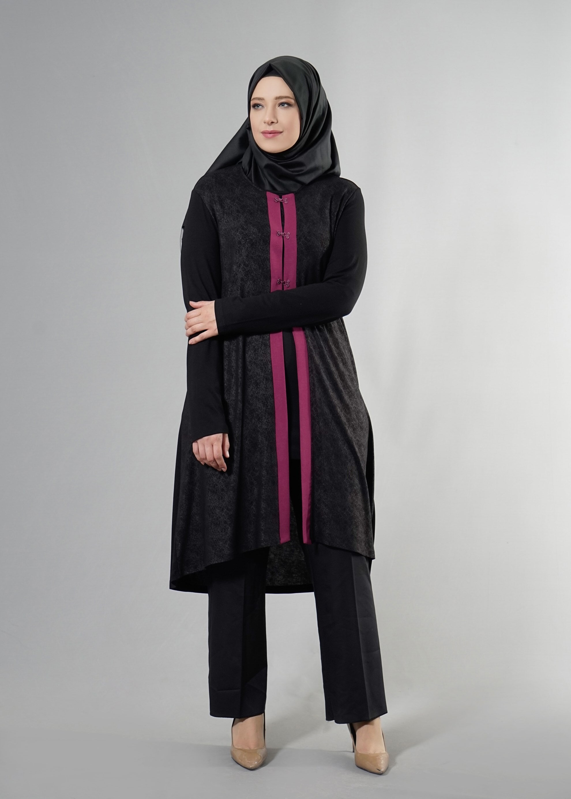 Tesettür giyim SİYAH DESENLİ TUNİK 2530 