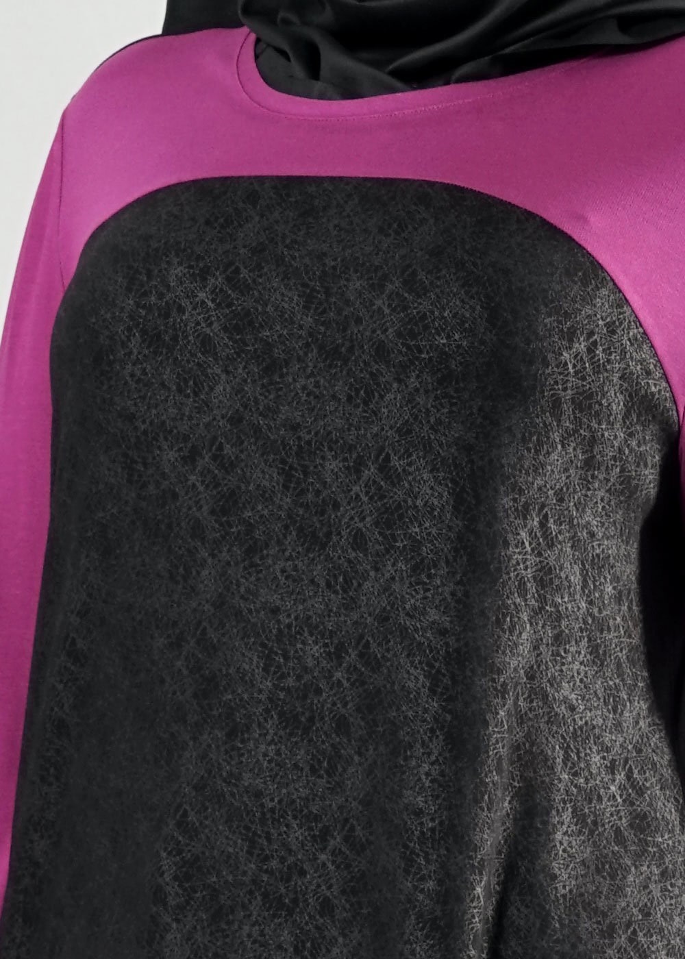 Tesettür giyim SİYAH DESENLİ TUNİK 2532 