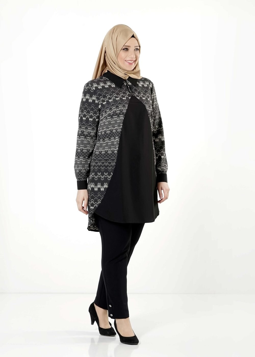Tesettür giyim GRİ DESENLİ TUNİK 2546 