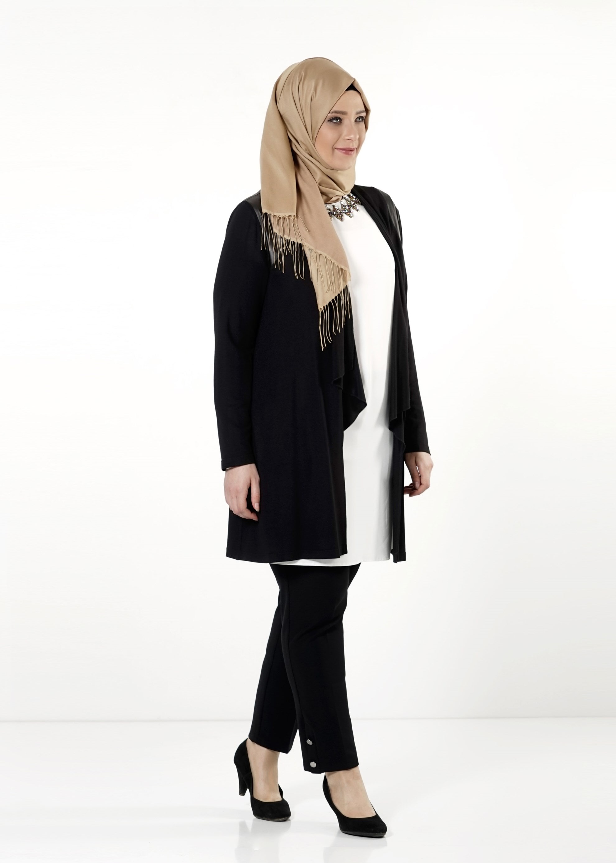 Tesettür giyim SİYAH ŞAL YAKA TUNİK 2552 