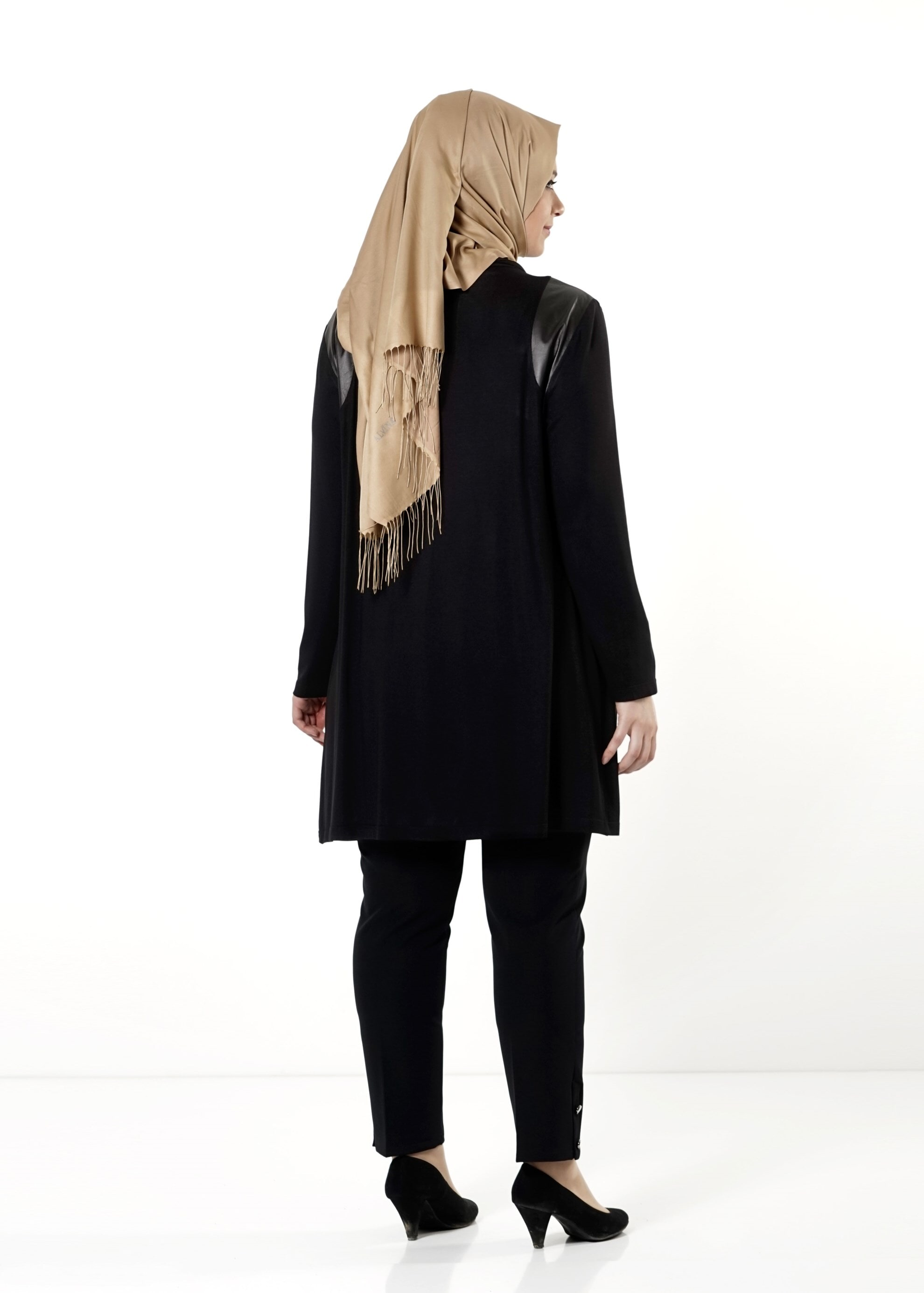 Tesettür giyim SİYAH ŞAL YAKA TUNİK 2552 