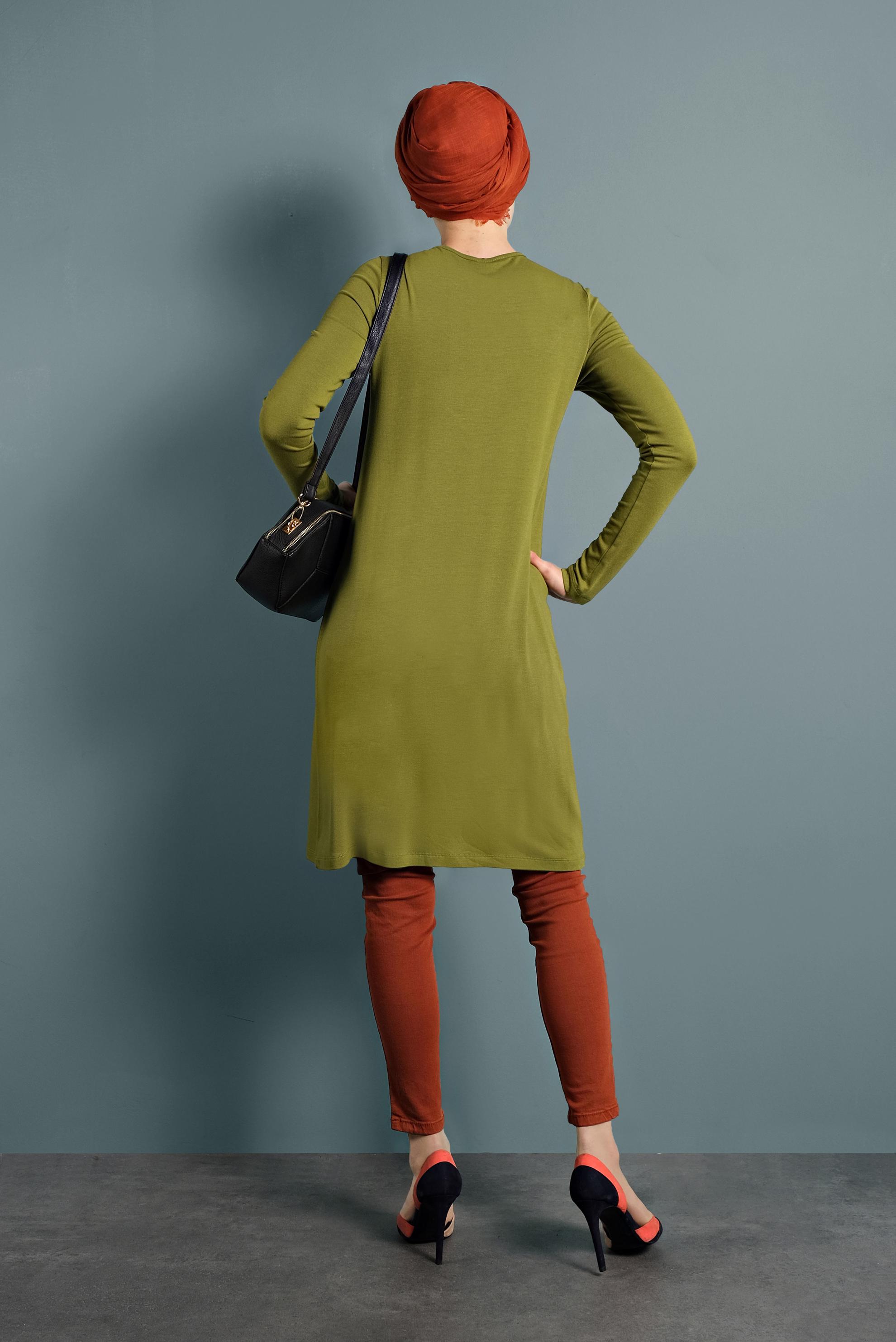 Tesettür giyim YEŞİL YUVARLAK YAKA TRİKO TUNİK 4098