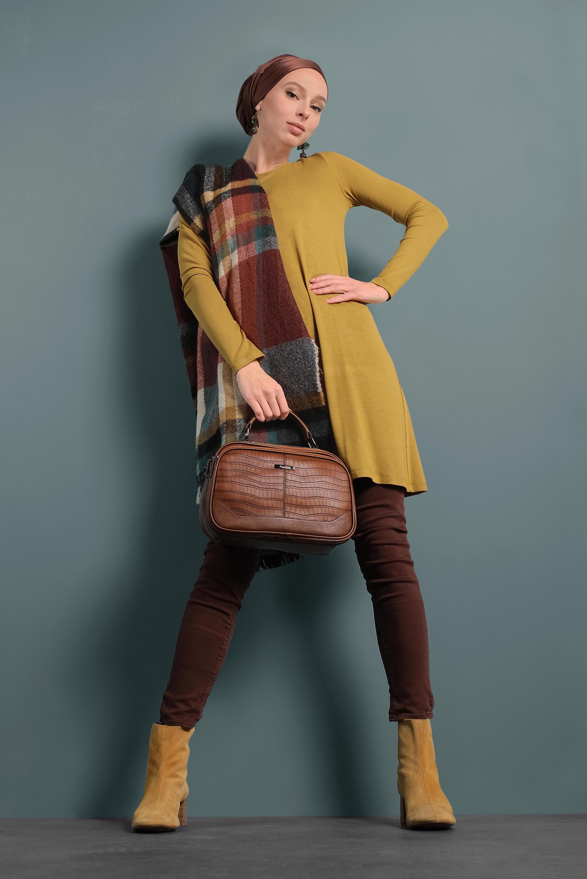 Tesettür giyim SARI YUVARLAK YAKA TRİKO TUNİK 4098