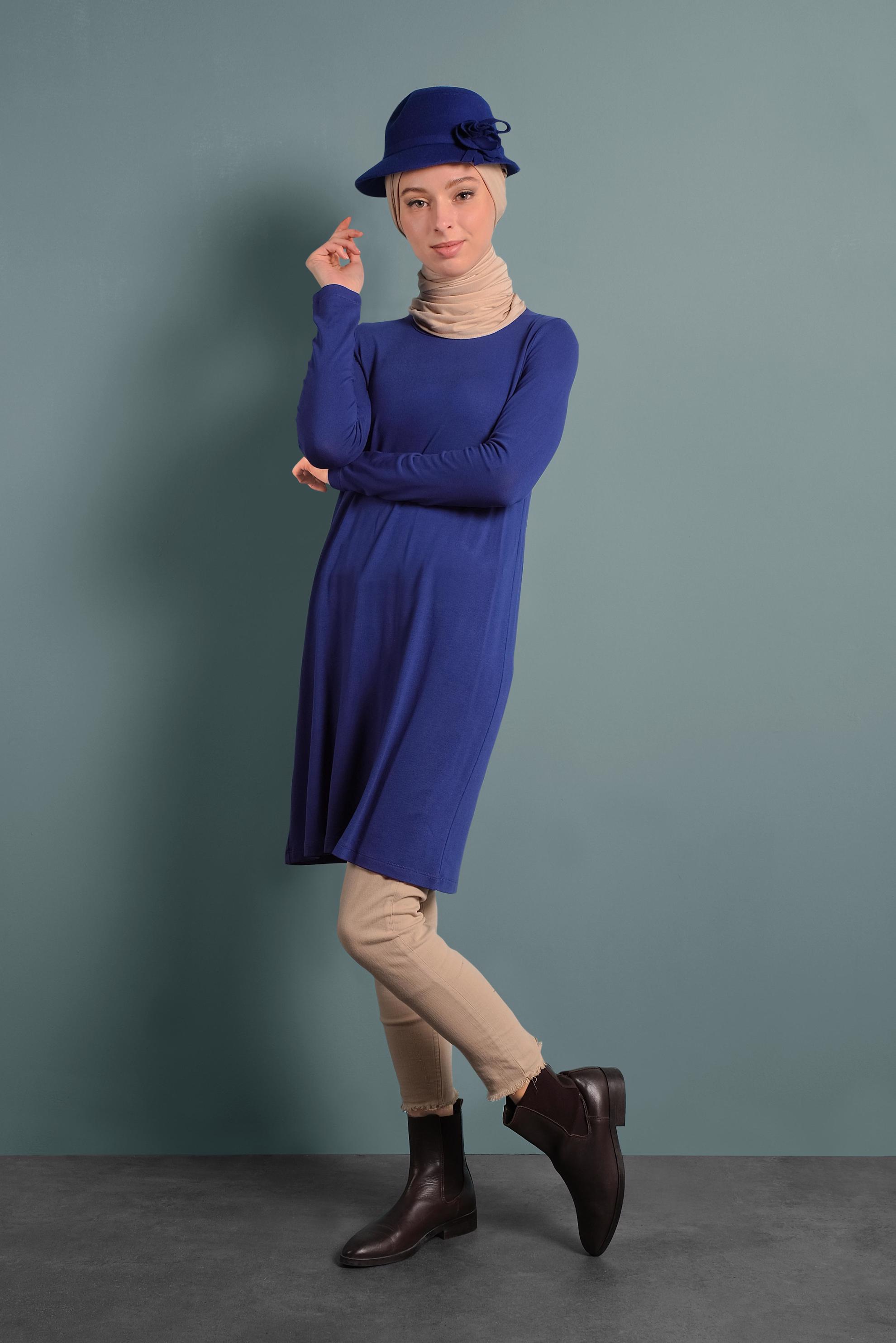 Tesettür giyim LACİVERT YUVARLAK YAKA TRİKO TUNİK 4098