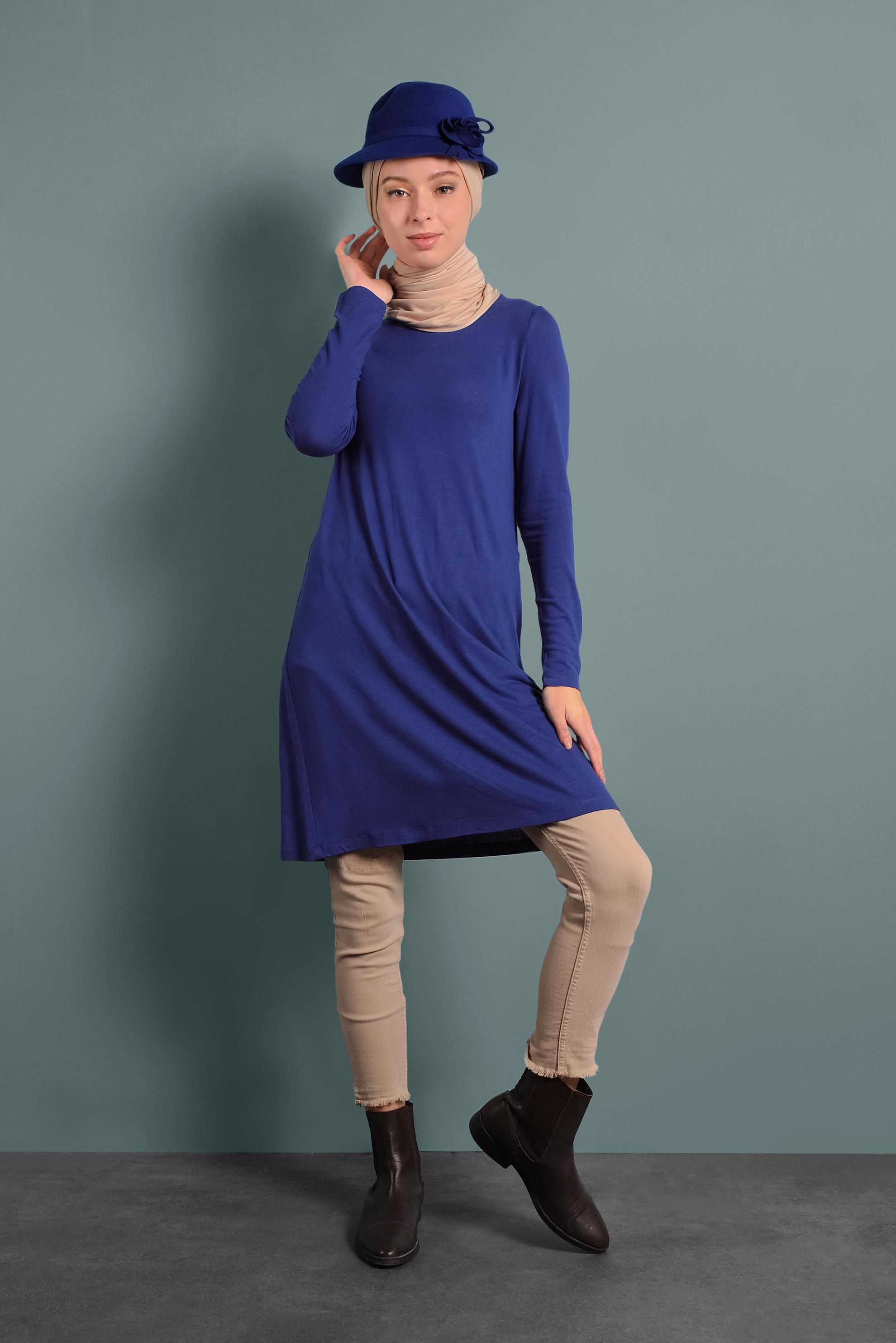 Tesettür giyim LACİVERT YUVARLAK YAKA TRİKO TUNİK 4098